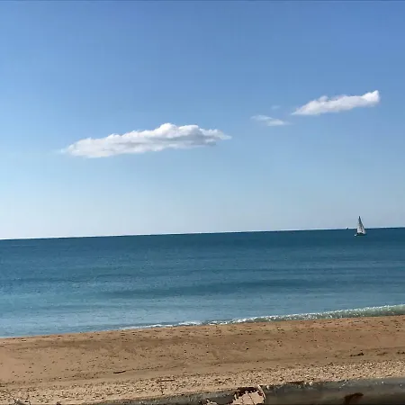 住宿加早餐酒店 Frontemare 3*